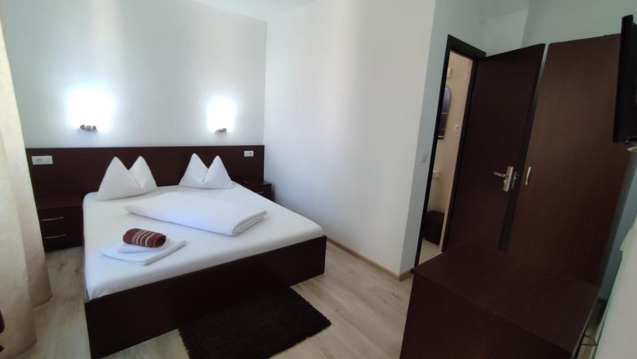Casa Laur Hotel ไบเลเฟลิกซ์ ภายนอก รูปภาพ