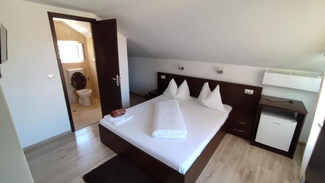 Casa Laur Hotel ไบเลเฟลิกซ์ ภายนอก รูปภาพ